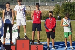 Duccio-Bernardi-sul-gradino-più-alto-del-podio-nellalto-ai-Campionati-toscani-cadetti