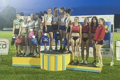 podio-4x100-femminile